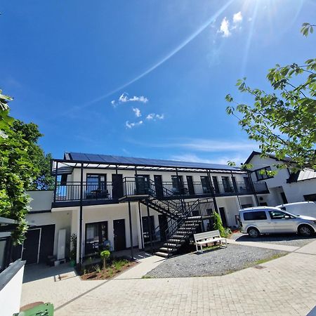 Dom Goscinny Z Restauracja - Rejs Dziwnow Luaran gambar