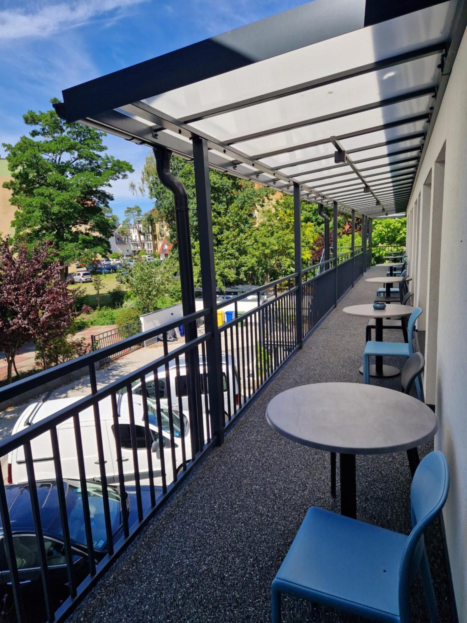 Dom Goscinny Z Restauracja - Rejs Dziwnow Luaran gambar
